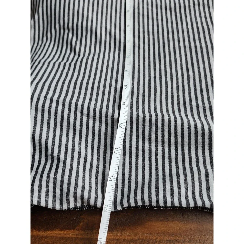 Lululemon Black/Gray Striped Spaghetti Strap Racer Back Padded Tank Top Sz 10